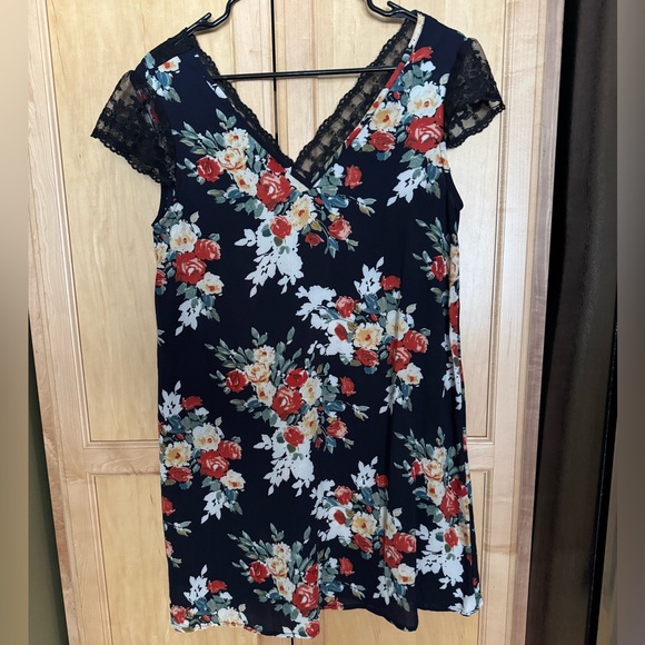 SHEIN Dresses & Skirts - SHEIN Navy Floral Dress with Lace Accents